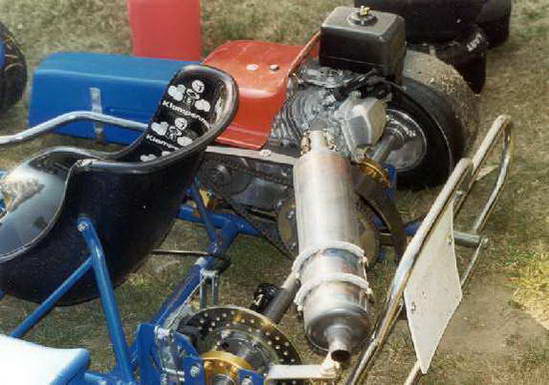 De 4-takt mini die aan populariteit wint en zorgt voor steeds vollere startvelden